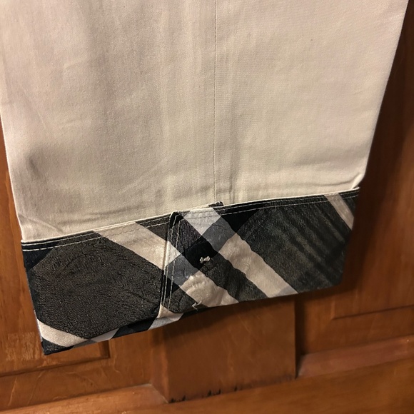 Burberry Capris - Picture 3 of 7